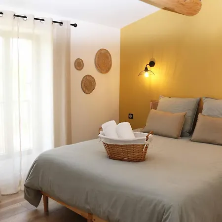 Holiday home Mas Des Papillons En Provence