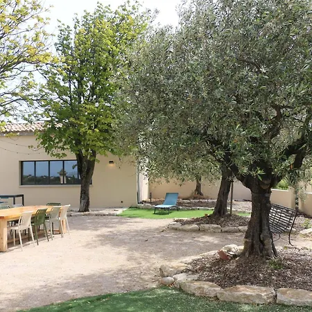 Mas Des Papillons En Provence Holiday home Rasteau